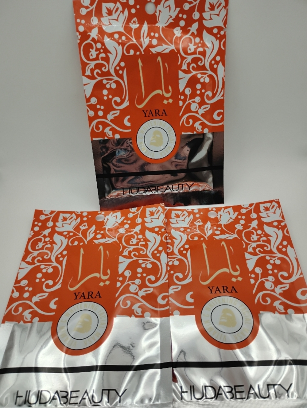 3 YARA HUDS BEAUTY Vitamin C Whitening Facial Mask